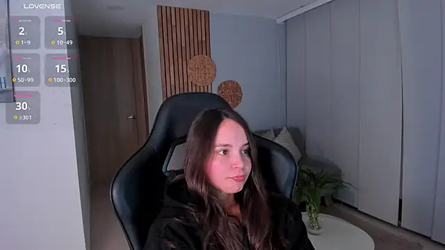 AnnieHallX online show from October 11, 2:33 am