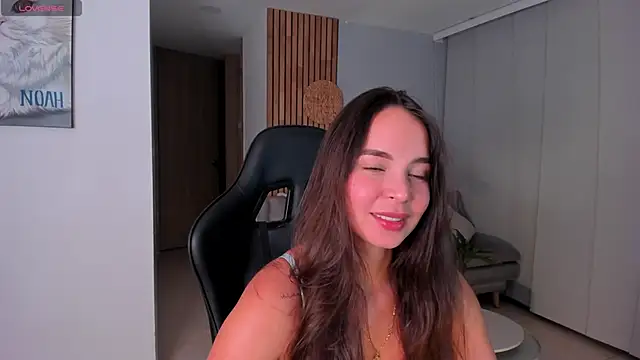 AnnieHallX online show from December 17, 2:17 am