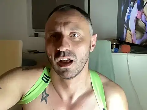 Snapshot of alekandrobg chatting on September 26, 10:03 pm alekandrobg online show from September 26, 10:03 pm