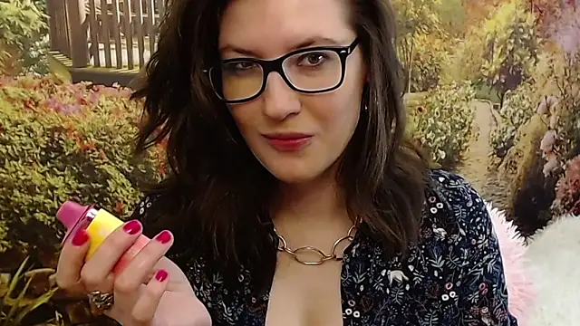 Snapshot of Pavla_Soft chatting on April 9, 6:19 am Pavla Soft online show from April 9, 6:19 am