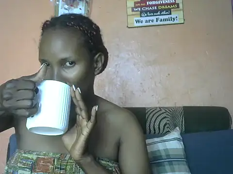 Snapshot of Athena_2019 chatting on December 2, 7:03 am Athena 2019 online show from December 2, 7:03 am