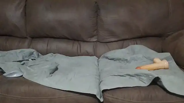 dickgozinyah online show from December 14, 7:47 am