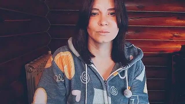 Snapshot of Platina_Fox chatting on January 17, 4:28 am Platina Fox online show from January 17, 4:28 am