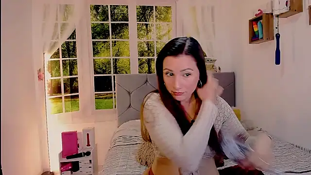 Snapshot of vanessabrown_ chatting on June 17, 3:57 pm vanessabrown online show from June 17, 3:57 pm