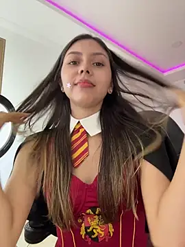 Snapshot of Sensualtease chatting on January 10, 10:14 pm Sensualtease online show from January 10, 10:14 pm