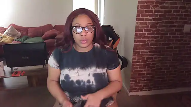 EntitledMistress online show from December 17, 7:37 pm