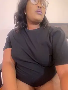 Snapshot of BADFATASS85 chatting on January 18, 1:51 pm BADFATASS85 online show from January 18, 1:51 pm