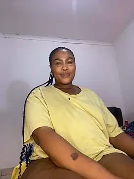 Snapshot of BADFATASS85 chatting on February 28, 4:21 am BADFATASS85 online show from February 28, 4:21 am