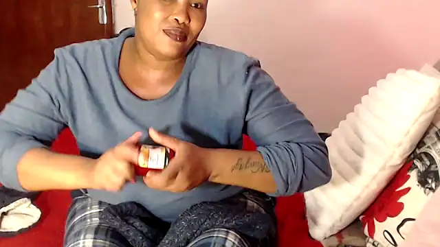 Snapshot of BADFATASS85 chatting on March 10, 8:45 pm BADFATASS85 online show from March 10, 8:45 pm