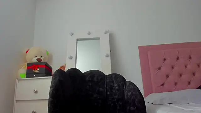 Lindsay-hii online show from September 24, 6:44 pm
