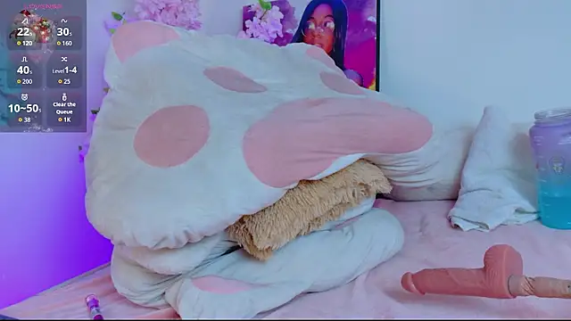 HollyJorda online show from February 15, 7:51 am