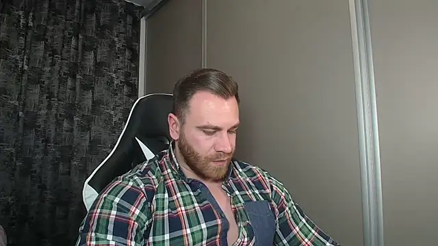 Snapshot of Thori92 chatting on February 22, 9:59 pm Thori92 online show from February 22, 9:59 pm