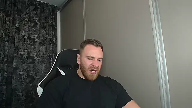 Snapshot of Thori92 chatting on November 10, 5:01 pm Thori92 online show from November 10, 5:01 pm