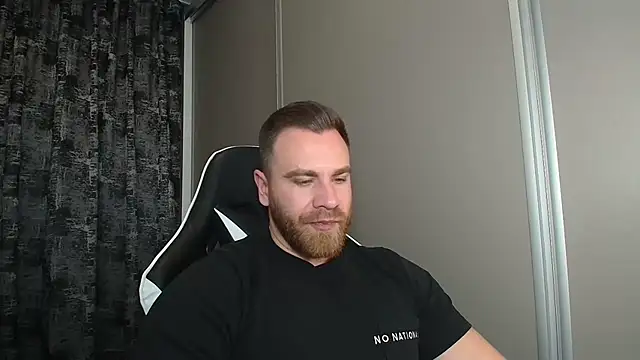 Snapshot of Thori92 chatting on November 26, 5:36 pm Thori92 online show from November 26, 5:36 pm