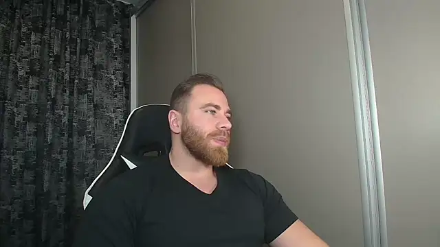 Snapshot of Thori92 chatting on November 29, 3:59 pm Thori92 online show from November 29, 3:59 pm