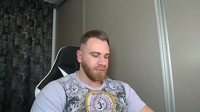 Snapshot of Thori92 chatting on December 3, 5:22 pm Thori92 online show from December 3, 5:22 pm