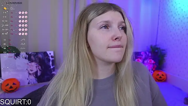 Snapshot of _aleksa_ chatting on October 15, 5:51 am aleksa online show from October 15, 5:51 am