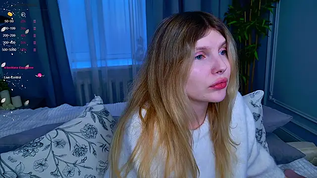 Snapshot of _aleksa_ chatting on December 14, 6:52 am aleksa online show from December 14, 6:52 am