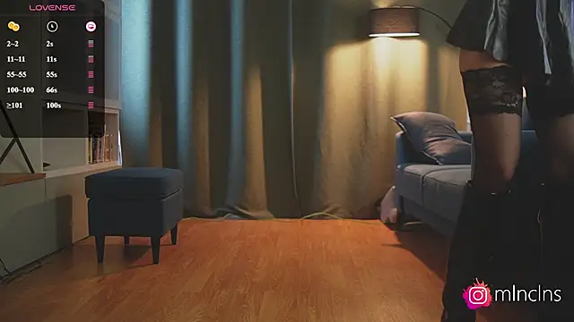 melanielwithu online show from April 24, 2:52 pm