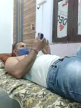 Snapshot of Lovingsol chatting on December 17, 6:30 am Lovingsol online show from December 17, 6:30 am