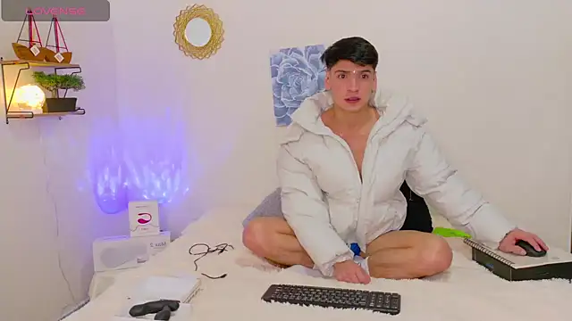 Jhonny horny1 online show from September 28, 1:05 pm