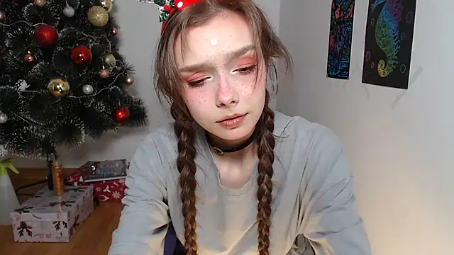 Snapshot of Michelle_Melnss chatting on December 27, 5:52 am Michelle Melnss online show from December 27, 5:52 am