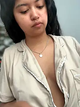 Snapshot of Peach_Girll chatting on April 24, 3:03 pm Peach Girll online show from April 24, 3:03 pm