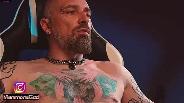 LuckyAlexx online show from May 22, 9:20 pm
