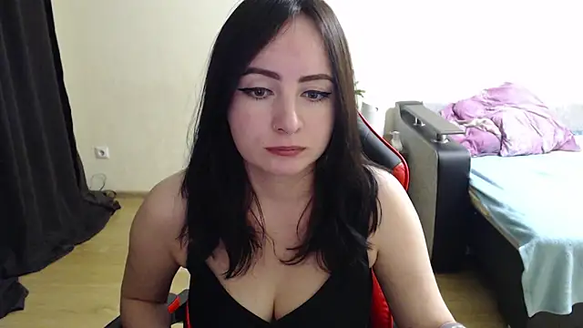 Snapshot of Laralianna chatting on October 26, 3:40 pm Laralianna online show from October 26, 3:40 pm