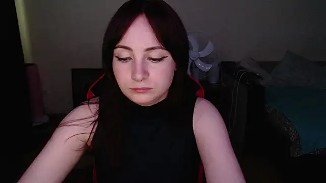Snapshot of Laralianna chatting on July 1, 6:07 pm Laralianna online show from July 1, 6:07 pm