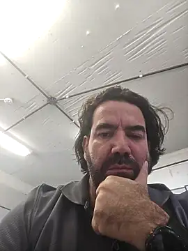 MysterBearMG online show from December 2, 3:40 pm