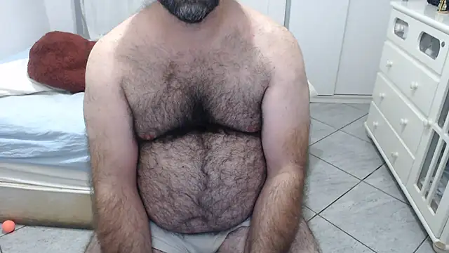 Snapshot of MysterBearMG chatting on July 19, 2:26 am MysterBearMG online show from July 19, 2:26 am