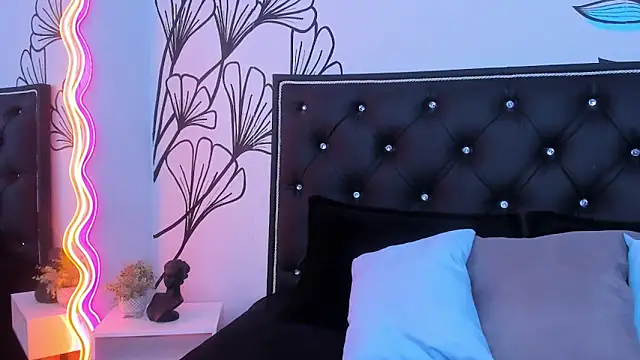 Sweet Ariadna  online show from October 21, 12:17 pm