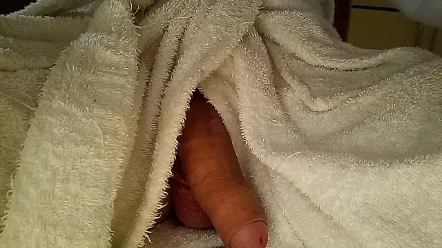 Snapshot of Remstr chatting on February 27, 9:15 pm Remstr online show from February 27, 9:15 pm