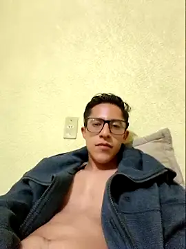 KevinCrz online show from October 17, 11:40 pm