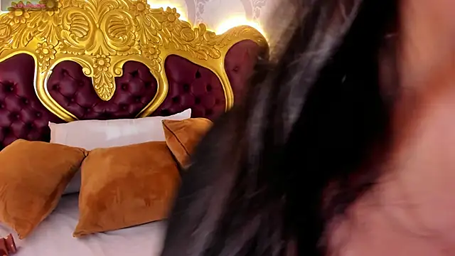 Dulce 26  online show from December 18, 5:21 pm