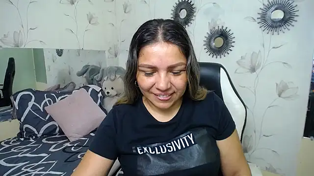 Snapshot of cum_bigass chatting on October 8, 12:36 pm cum bigass online show from October 8, 12:36 pm
