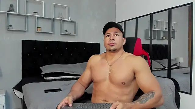 tyler hank01 online show from January 7, 12:24 am