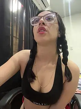 Ninnfa online show from December 10, 8:16 pm