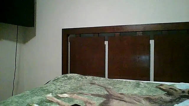 Snapshot of MsJuicy chatting on July 25, 5:27 am MsJuicy online show from July 25, 5:27 am