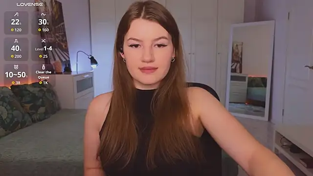 alwaysfrida online show from December 5, 3:20 pm