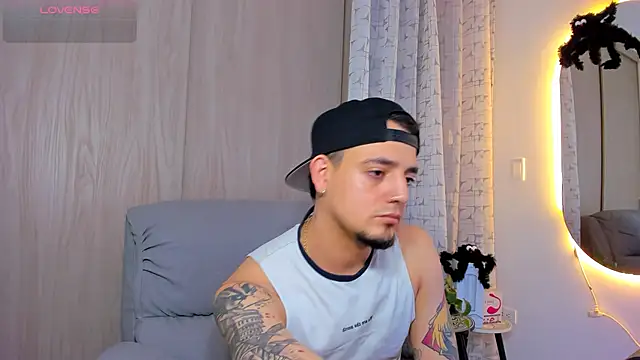 alejandro calderon1 online show from October 19, 5:41 am