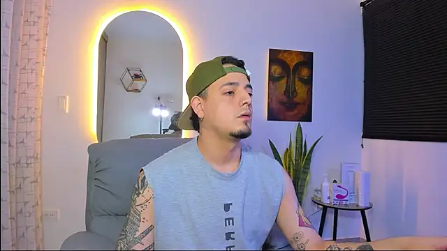 alejandro calderon1 online show from January 19, 12:25 am