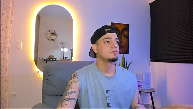 alejandro calderon1 online show from February 14, 3:58 am