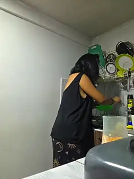 Hannah-grace online show from November 14, 9:30 am