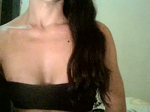 Snapshot of AlexiaDuucan chatting on January 2, 9:18 pm AlexiaDuucan online show from January 2, 9:18 pm