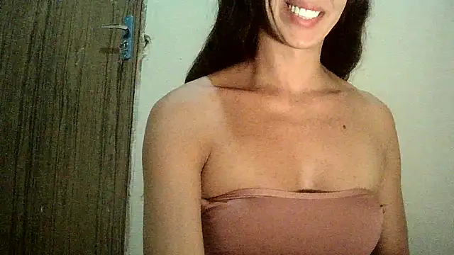 Snapshot of AlexiaDuucan chatting on January 11, 12:18 pm AlexiaDuucan online show from January 11, 12:18 pm