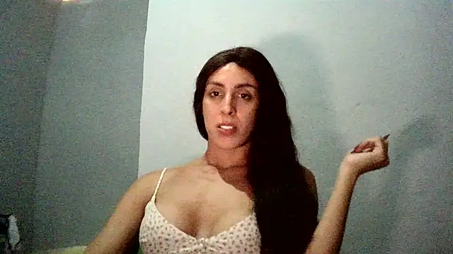 Snapshot of AlexiaDuucan chatting on January 24, 4:49 pm AlexiaDuucan online show from January 24, 4:49 pm