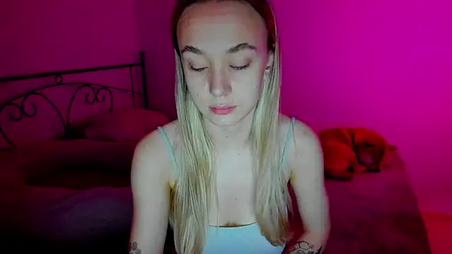 Snapshot of SexyCocobutt chatting on December 22, 8:58 pm SexyCocobutt online show from December 22, 8:58 pm