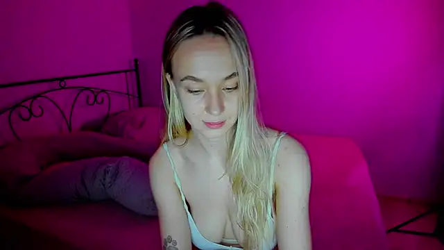 Snapshot of SexyCocobutt chatting on December 29, 12:12 pm SexyCocobutt online show from December 29, 12:12 pm